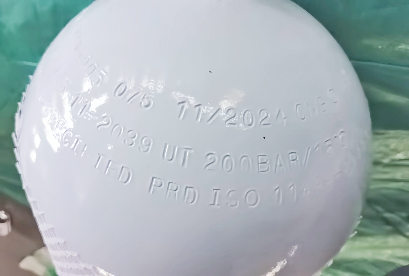 CNG cylinder