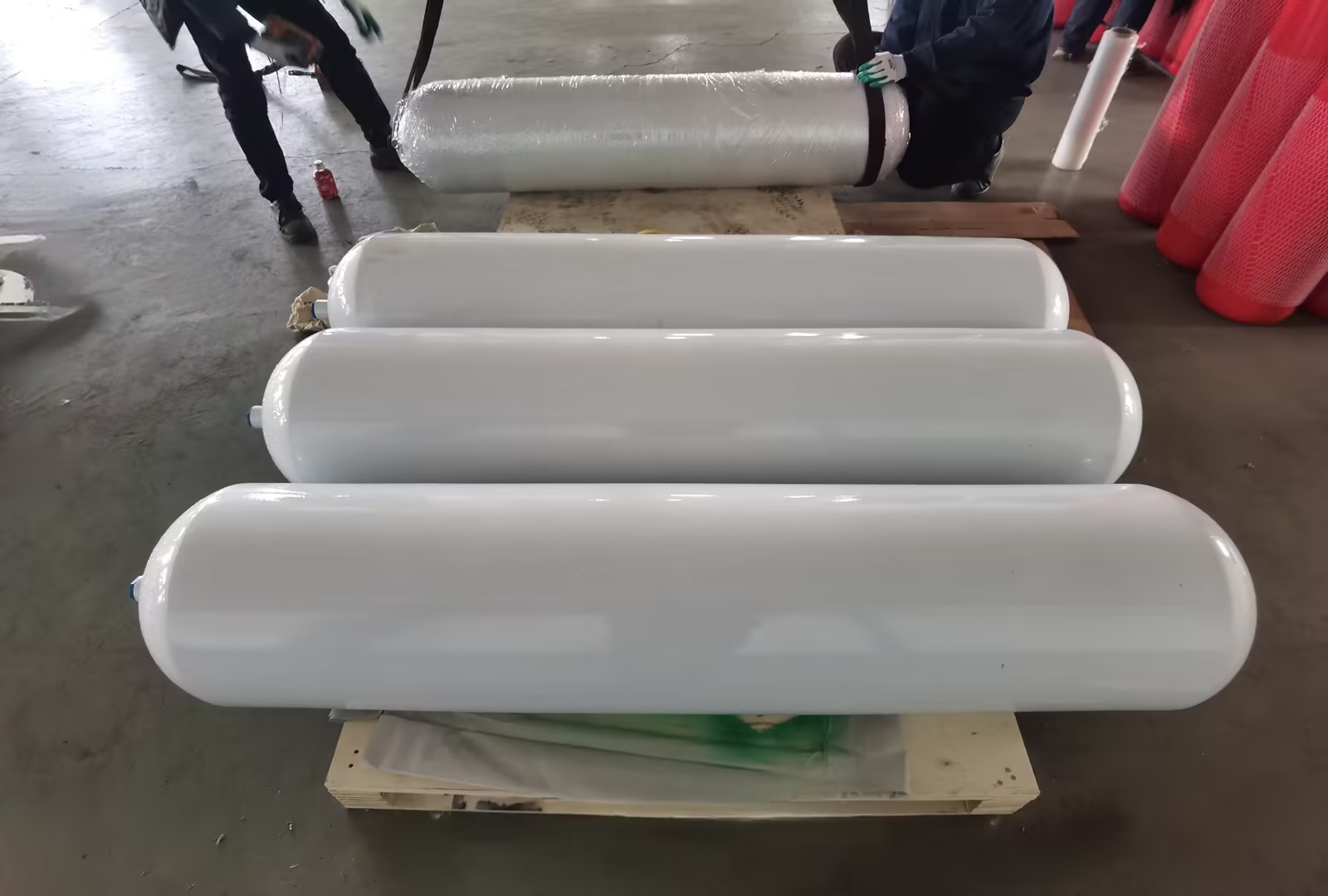 CNG cylinder cascade
