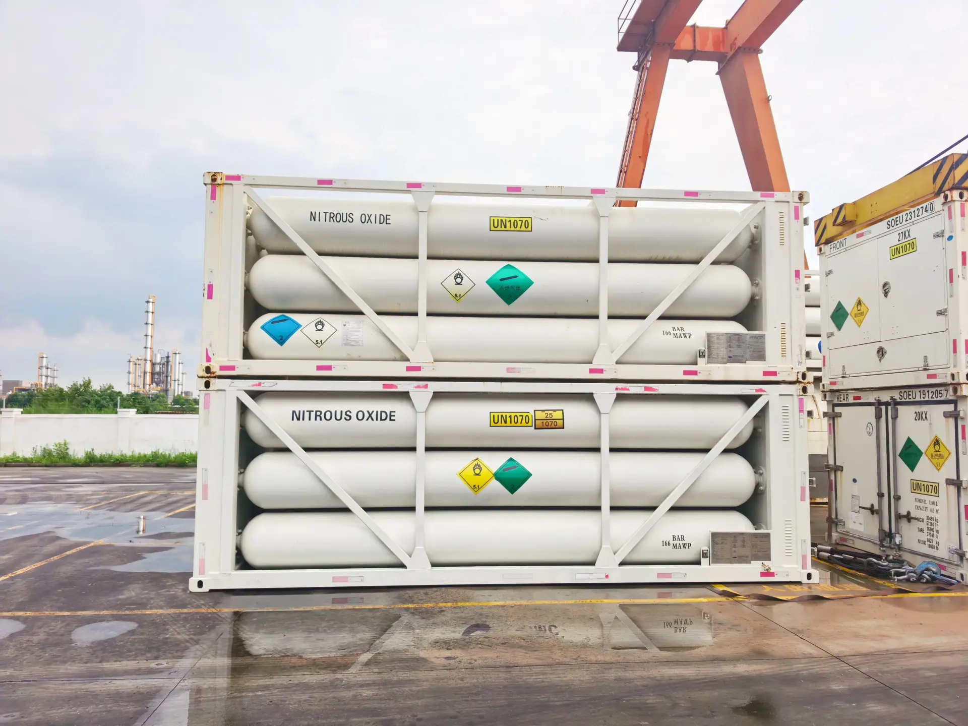 Specialty Gases Jumbo Container